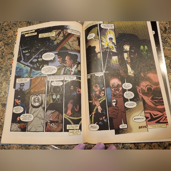 Clive Barker Saint Sinner Comic Book, October 1993 - Picture 5 of 7